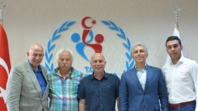 Düşmez ve ekibi Koç’u ziyaret etti