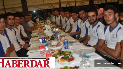 Şampiyon gençler, ödüllendirildi