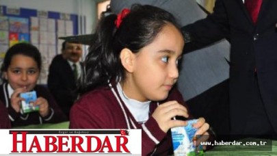 Çocuklara haftada 3 gün süt