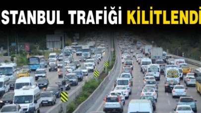 İstanbul Trafiği Kilitlendi
