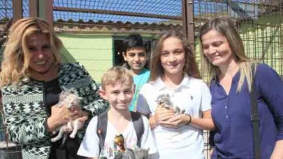 Atakentli çocuklardan minik dostlara ziyaret