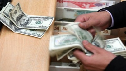 Dolar zirveyi zorluyor
