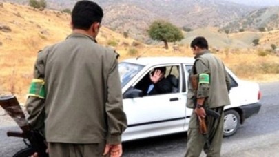 Teröristler yol kesiyor