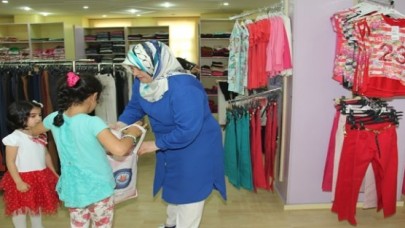 Sosyal mağazada bayram sevinci