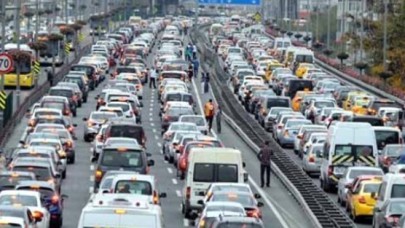 İstanbulda Bayram Trafiği Alarmı