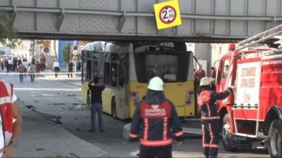 İETT otobüsü üst geçide çarptı: 26 kişi yaralandı