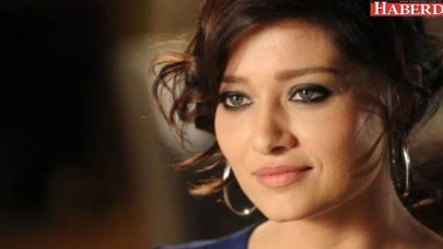 Nurgül Yeşilçay Kaset Çıkardı