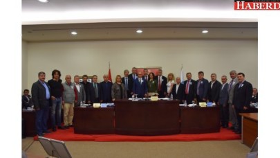 Akgün; Mecliste muhtarların özel sırası olacak