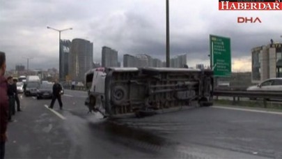 TEMi kapatan kaza: 5 yaralı