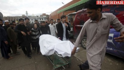 Pakistanda Depremin Bilançosu: 243 Ölü, 2 Bine Yakın Yaralı