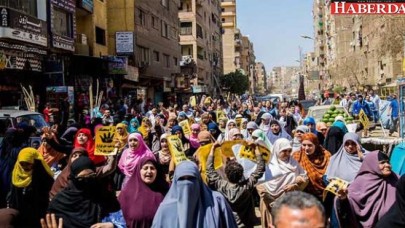 Mısırda darbe karşıtlarına hapis cezası