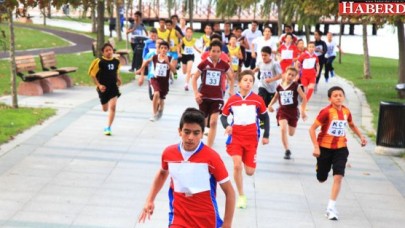 CUMHURİYET KOŞUSU YAPILDI