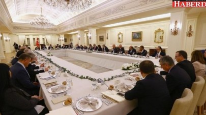 Başbakan Davutoğludan iş dünyasına önemli mesajlar