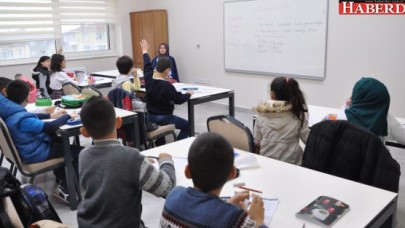 Pendik Belediyesi öğrencileri TEOGa hazırlıyor