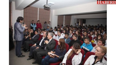 ŞAİR ÖZGÜR ÇOBAN’DAN ÖĞRENCİLERE ŞİİR ZİYAFETİ