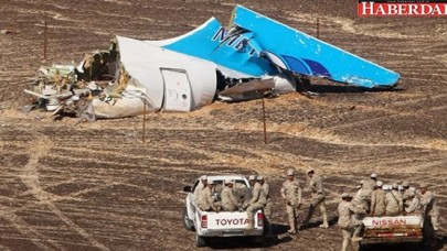 Rusya: Uçak bomba yüzünden düştü