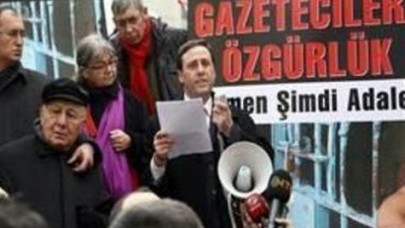 Gazeteciler pazar günü yürüyecek