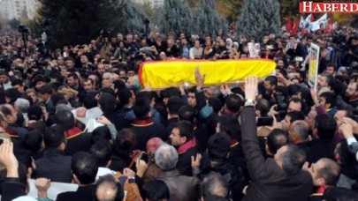 Tahir Elçiyi son yolcuğluğuna 50 bin kişi gözyaşlarıyla uğurladı