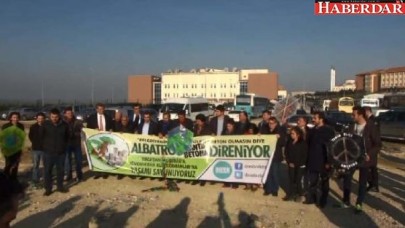 CHPliler gazetecilere özgürlük için uçurtma uçurdu