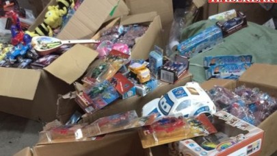 Esenyurtta &quot;Kaçak Oyuncak&quot; Operasyonu