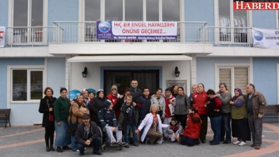 Yurdagül Akgün; &quot;Engeller sevgiyle aşılır&quot;