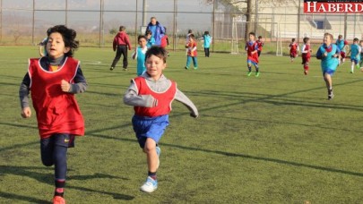 Büyükçekmece  geleceğin futbol yıldızlarını seçiyor