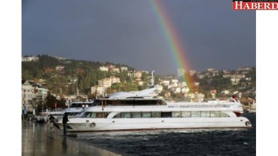 İstanbul Güne Gökkuşağı Sürpriziyle Uyandı