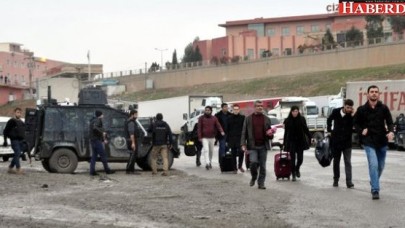 Cizrede bin 298 öğretmen ilçeyi terk ediyor