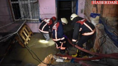 Avcılardan sel basan eve yardım