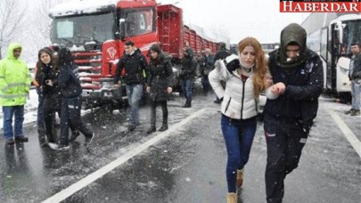 SİLİVRİDE 20 ARAÇ BİRBİRİNE GİRDİ