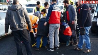 Merterde Meydana Gelen Kaza, Trafiği Kilitledi