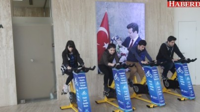 YEŞİL PEDALLAR BELEDİYE BİNASINDA