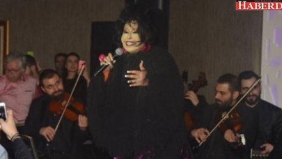 Bülent Ersoy: Hamileyim