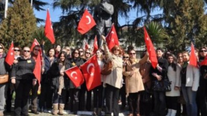 Asker eşleri Gölcük'te toplandı