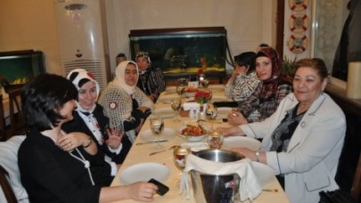 Erkeklerin başarısının  mimarı kadınlardır