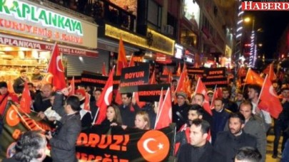 Avcılar&#39;da eğitimciler teröre karşı yürüdü