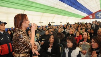 BEYLİKDÜZÜ’NDE KADINLAR YUDUM KONSERİYLE COŞTU