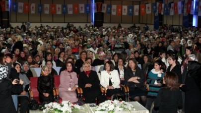 Kadınlar Kültür Merkezi’ni doldurdu
