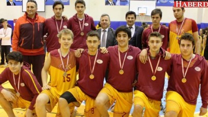 BASKETBOLDA ŞAMPİYONLAR BELLİ OLDU