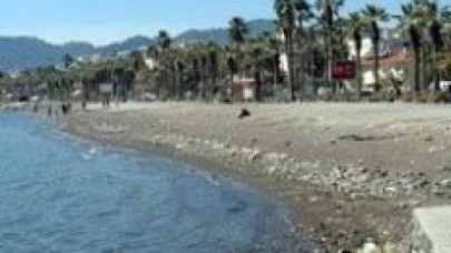 Marmaris'te deniz çekildi