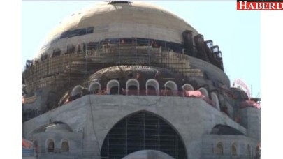 Çamlıca Camii’nde eylem