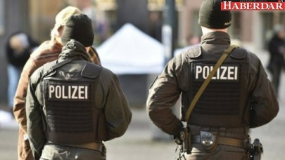 Bomba sandılar, seks oyuncağı çıktı