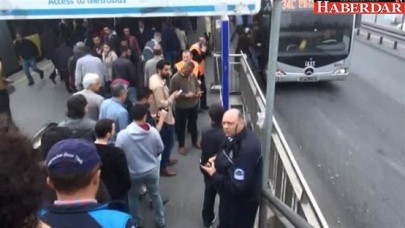 Avcılarda metrobüs durağında hareketli anlar