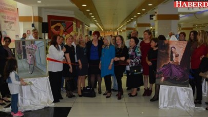 Sanatsever Büyükçekmeceliler sergide buluştu