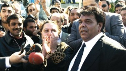 İlle de Meclis'te Roman olsun!