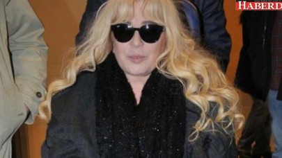 Zerrin Özer hastaneye kaldırıldı