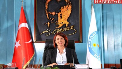 Toprak Ananın önüne yattılar