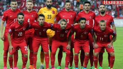 A Milli Takımın Sloganı: Biz Bitti Demeden Bitmez