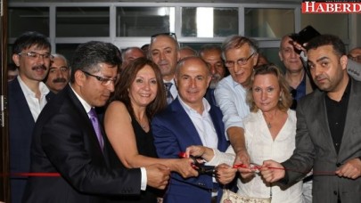 Başkan Akgün’den mezun olduğu okula vefa