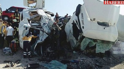 Konyada Feci Kaza: 10 Ölü, 1 Yaralı